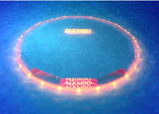 UV発光パターニングサファイアによるサファイアガラス